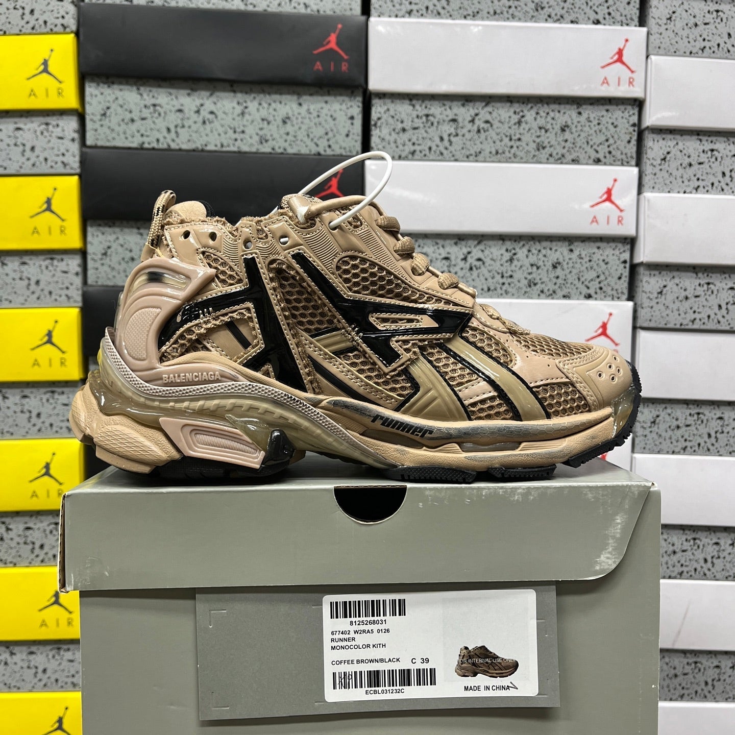 Balenciaga Runner 7.5 Coffee Brown Black