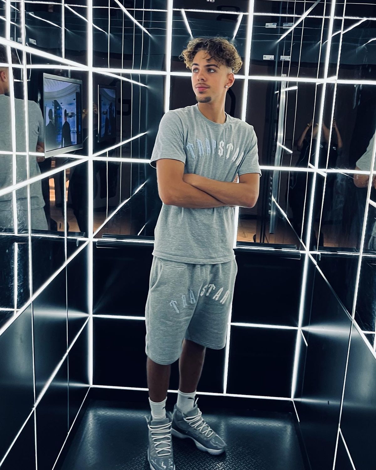 Trapstar Irongate Arch Short Set Grey Ice Edition