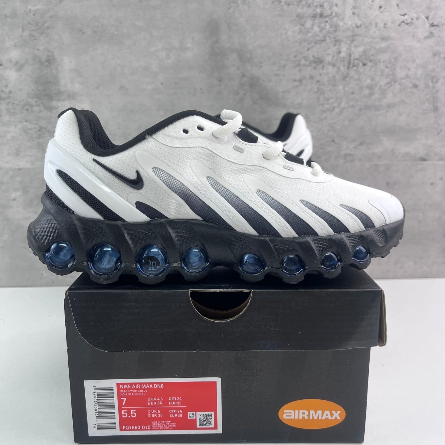 Nike Air Max DN8 White Black Blue