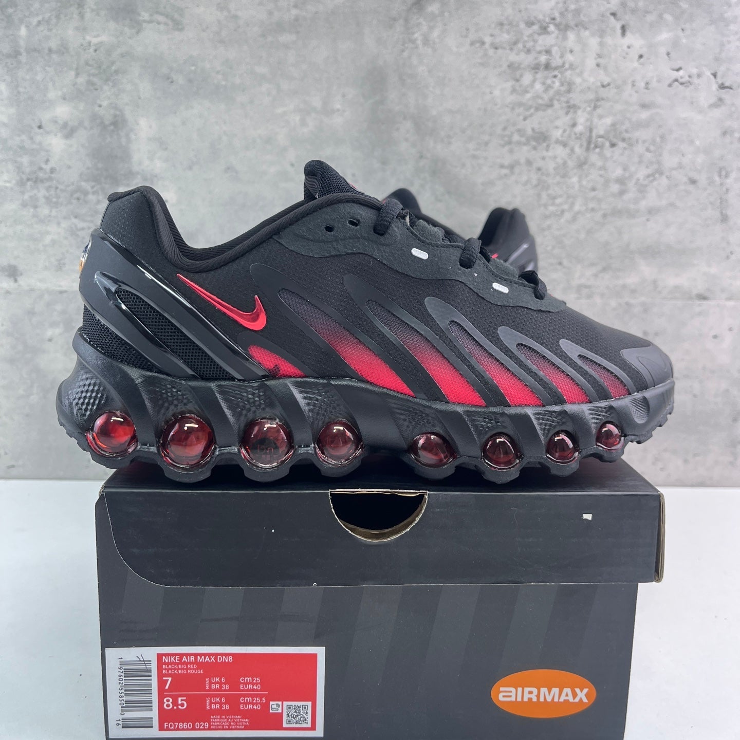 Nike Air Max DN8 Black Red