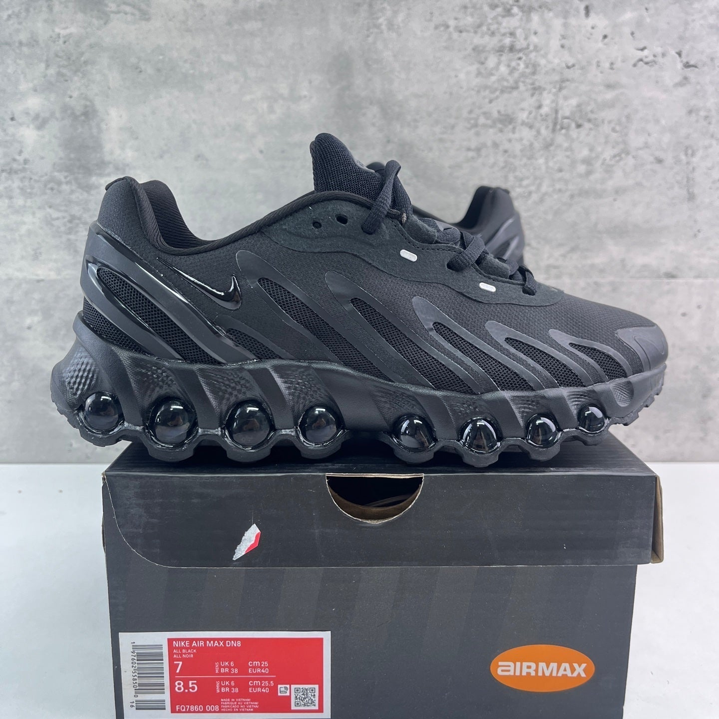 Nike Air Max DN8 Triple Black