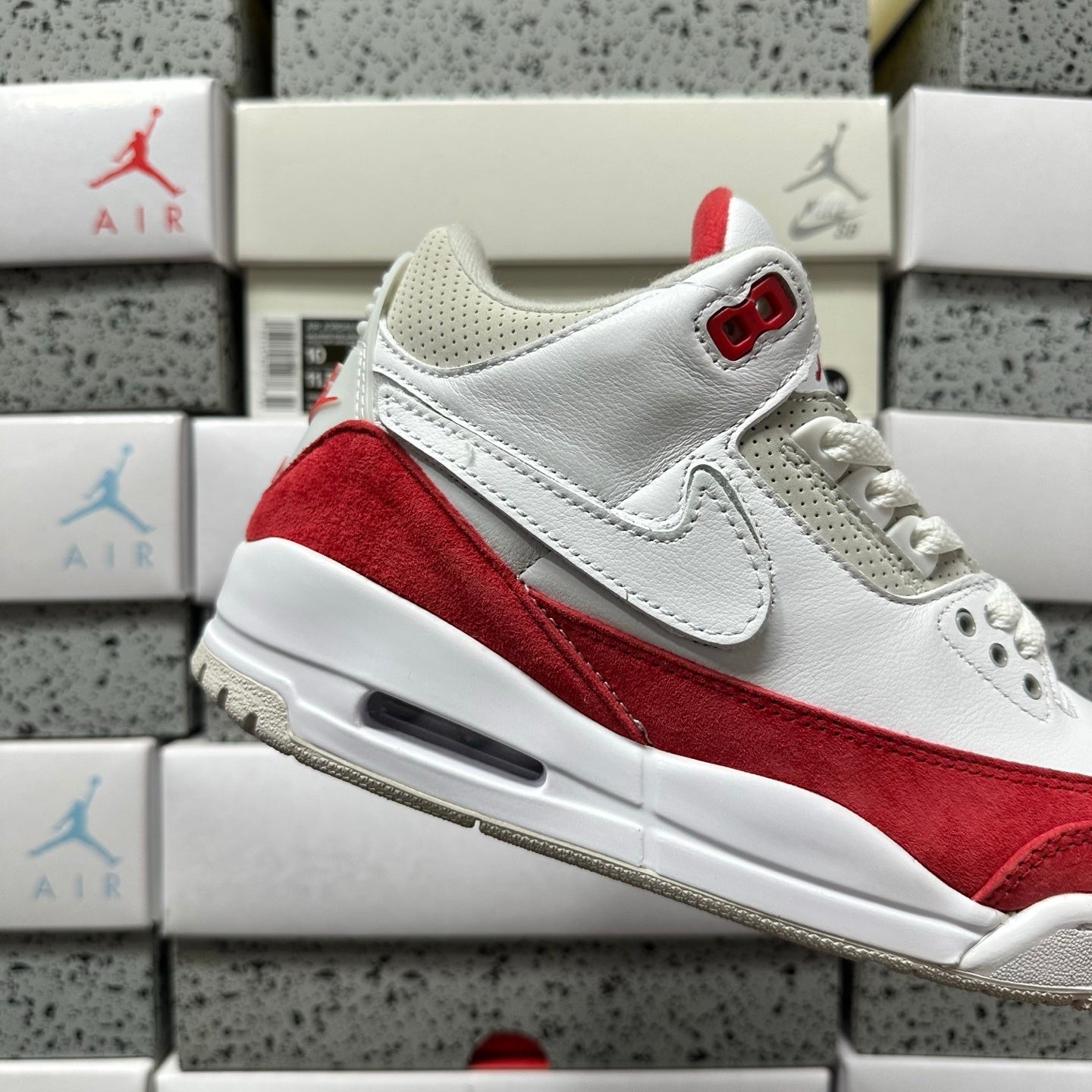 Jordan 3 Retro White Cement Reimaginadas