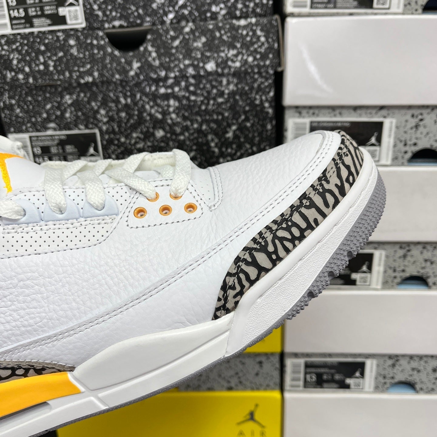 Jordan 3 Retro Laser Orange