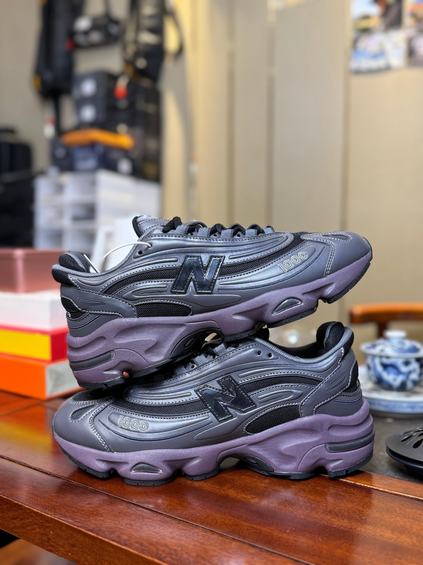 New Balance 1000 Magnet Plum Brown