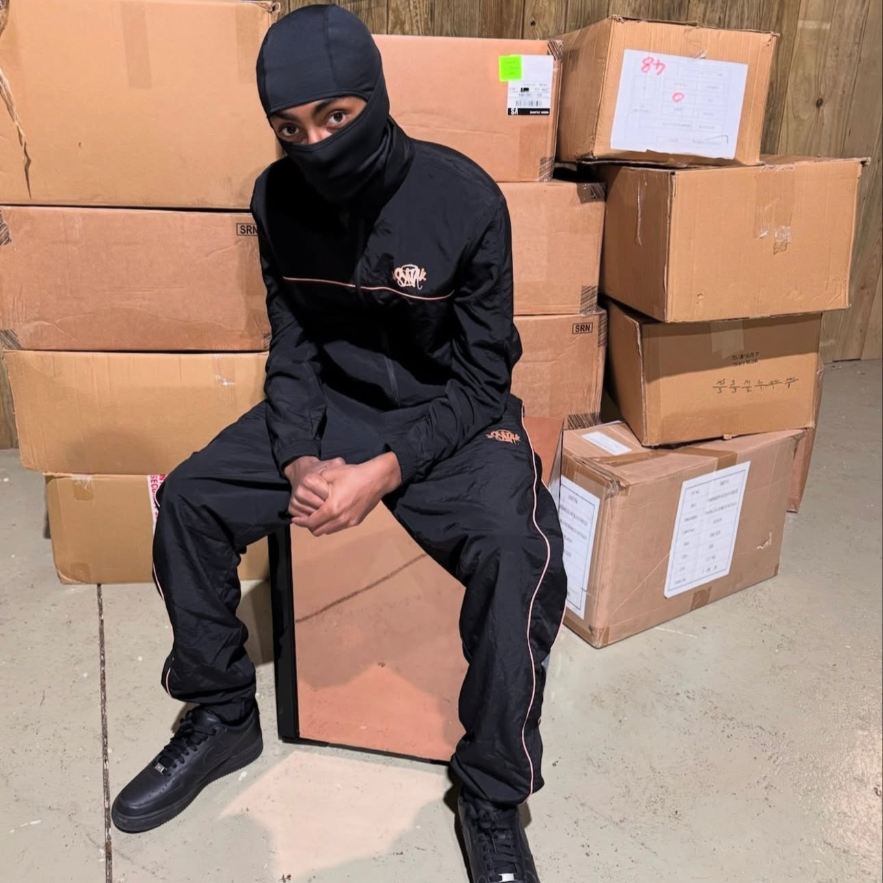Syna World Shellsuit Black/Rose Gold