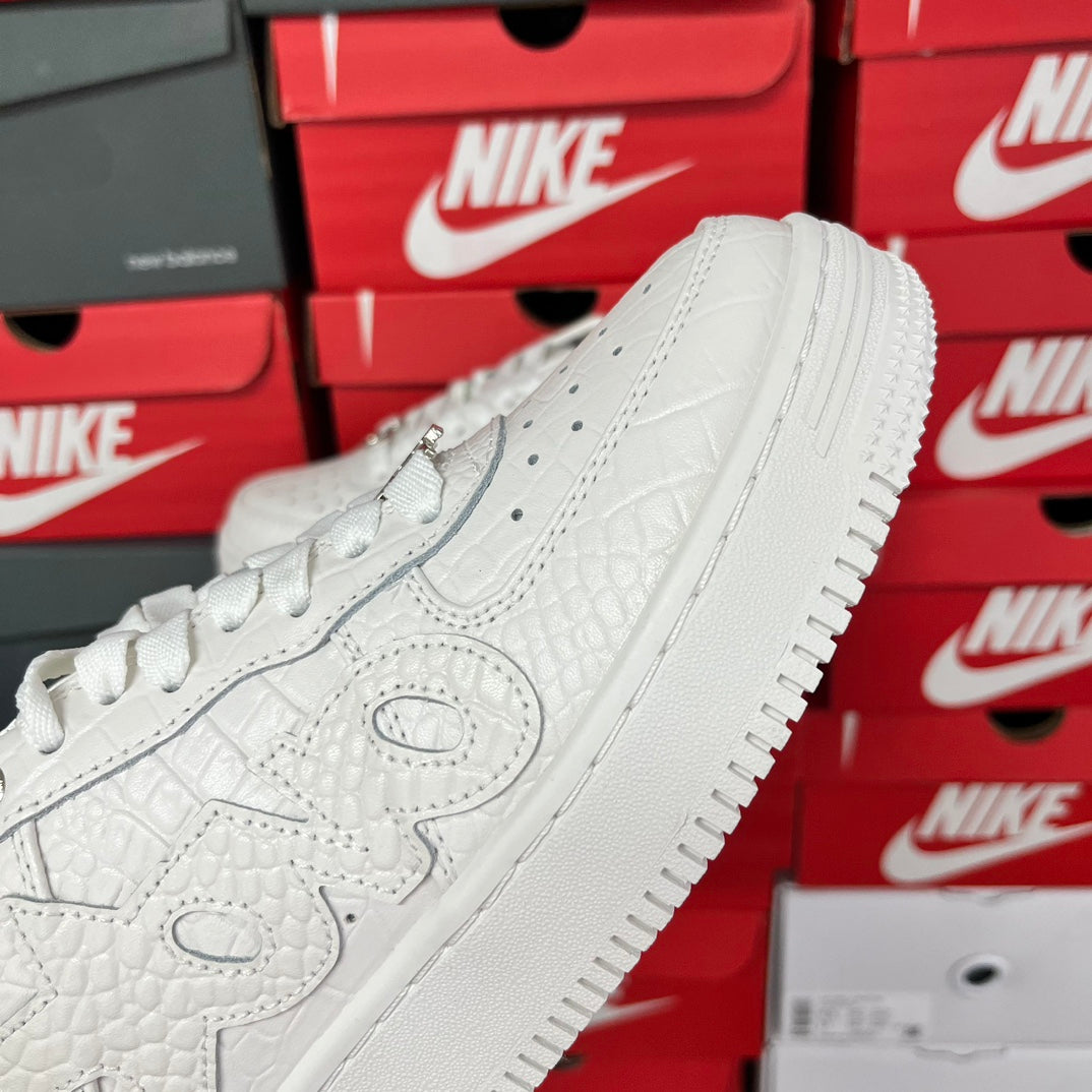 A Bathing Ape Bapesta OVO White