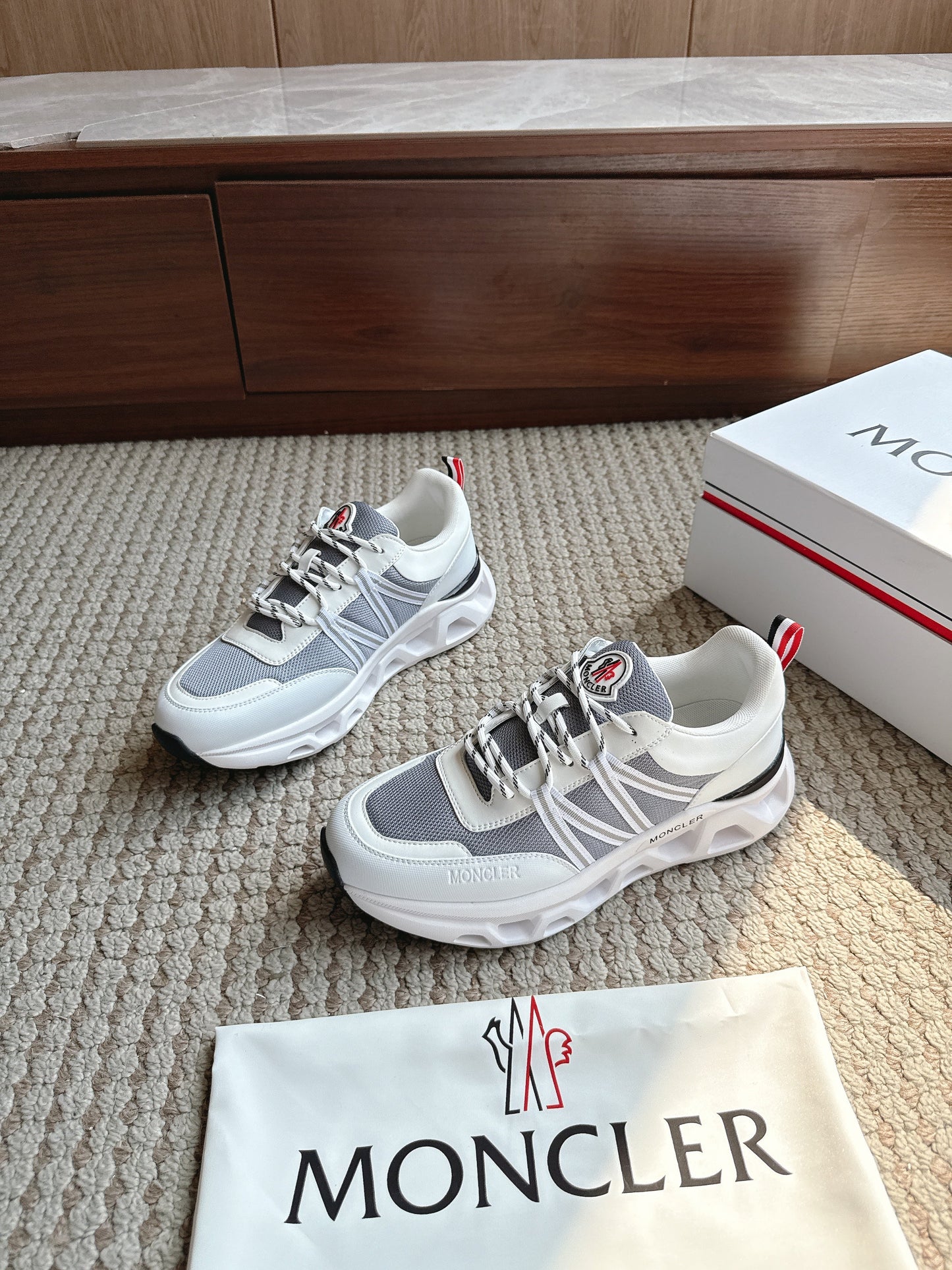 Moncler Trevor Scarpa Grey
