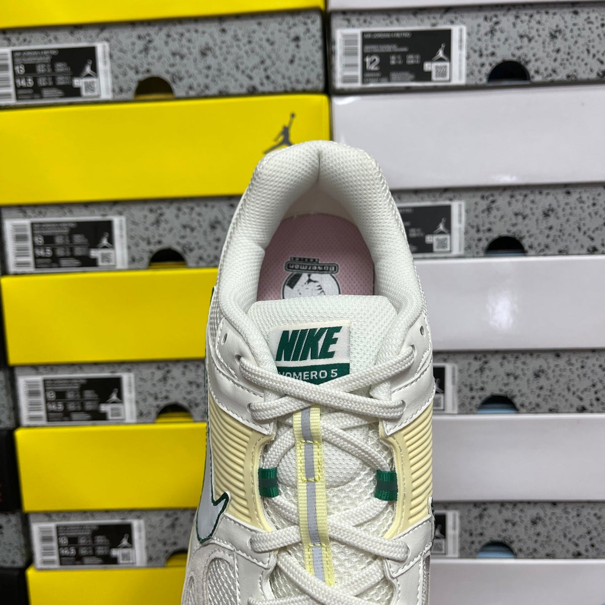 Nike Vomero 5 White Green Lemon