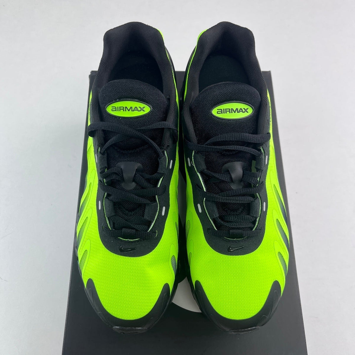 Nike Air Max DN8 Neon Black