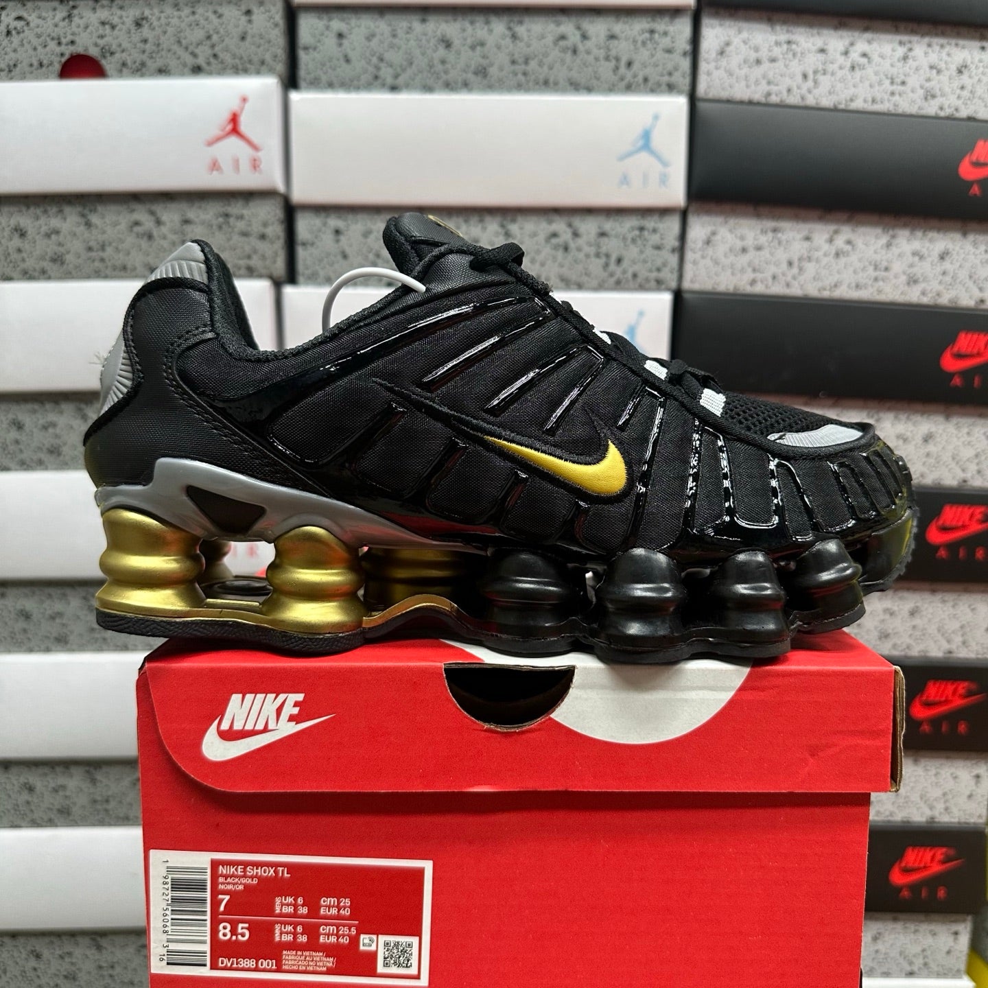 Nike Shox TL Neymar Edition Black Gold