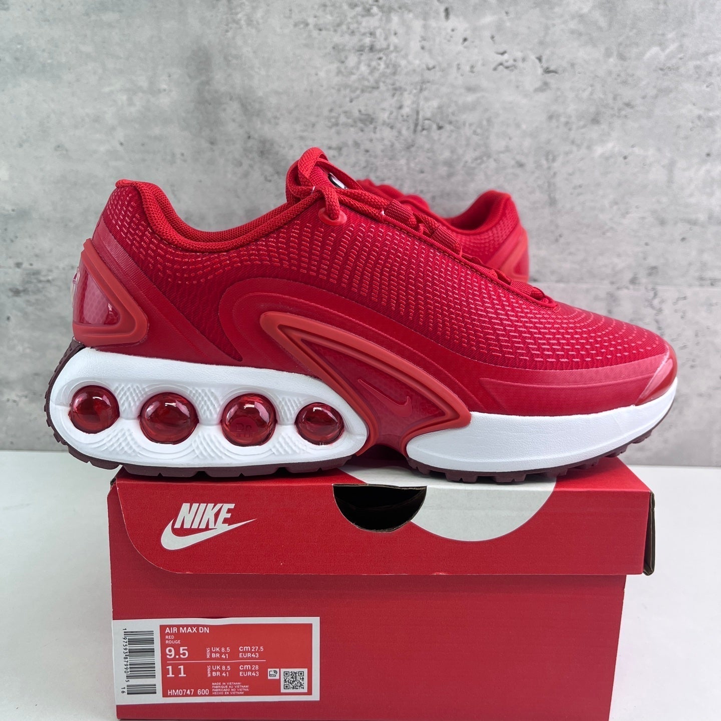 Nike Air Max DN Cherry Red