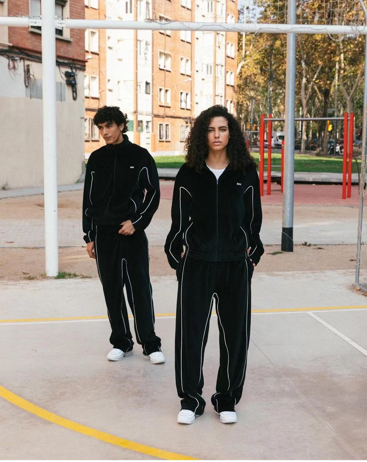 6PM Velvet Jogging Black