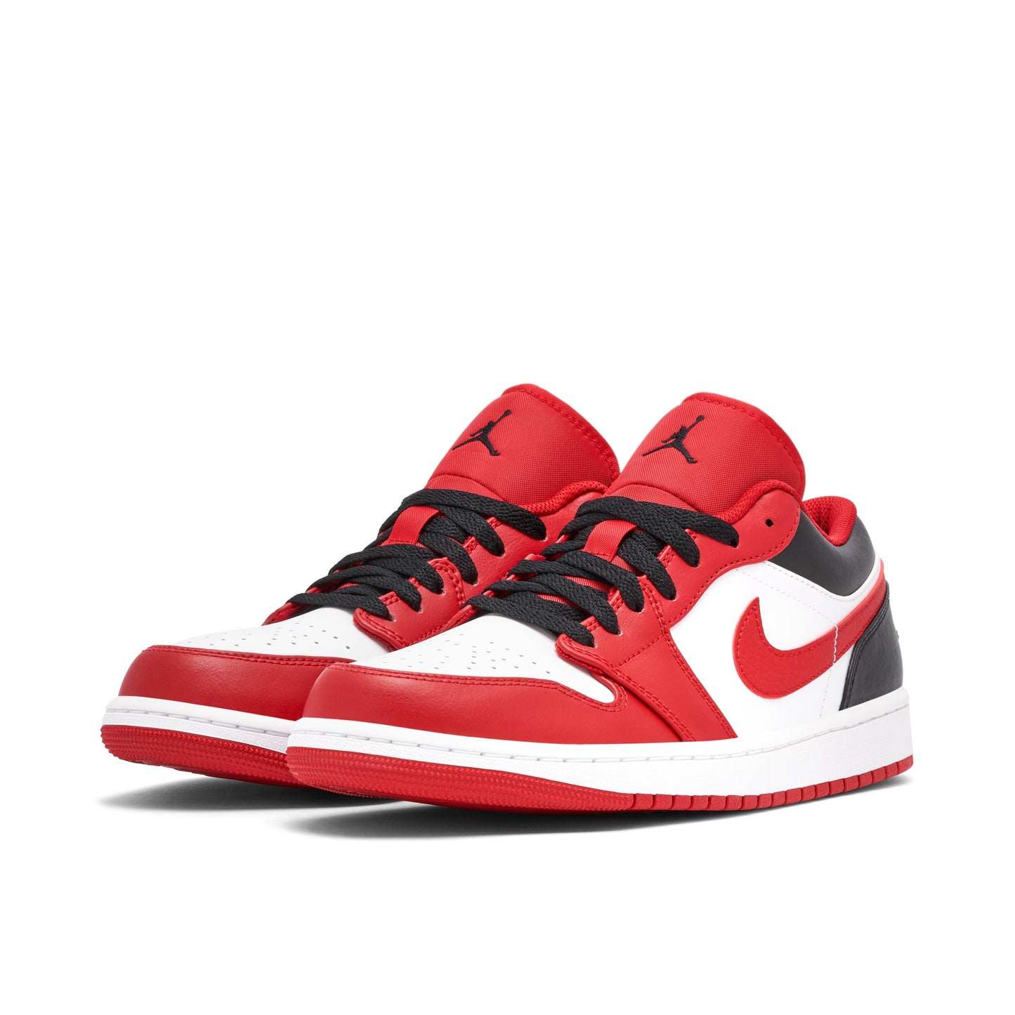 Jordan 1 Low Bulls