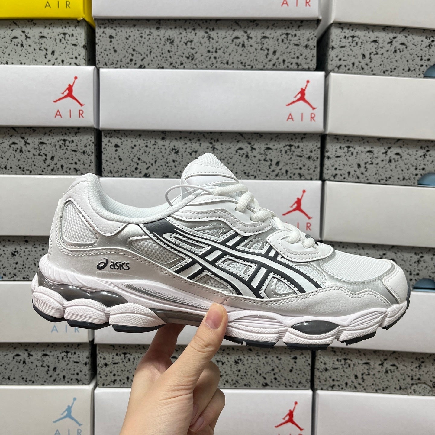 ASICS Gel-NYC White Carrier Grey