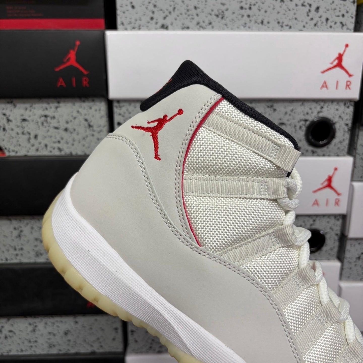 Jordan 11 Retro Platinum Tint