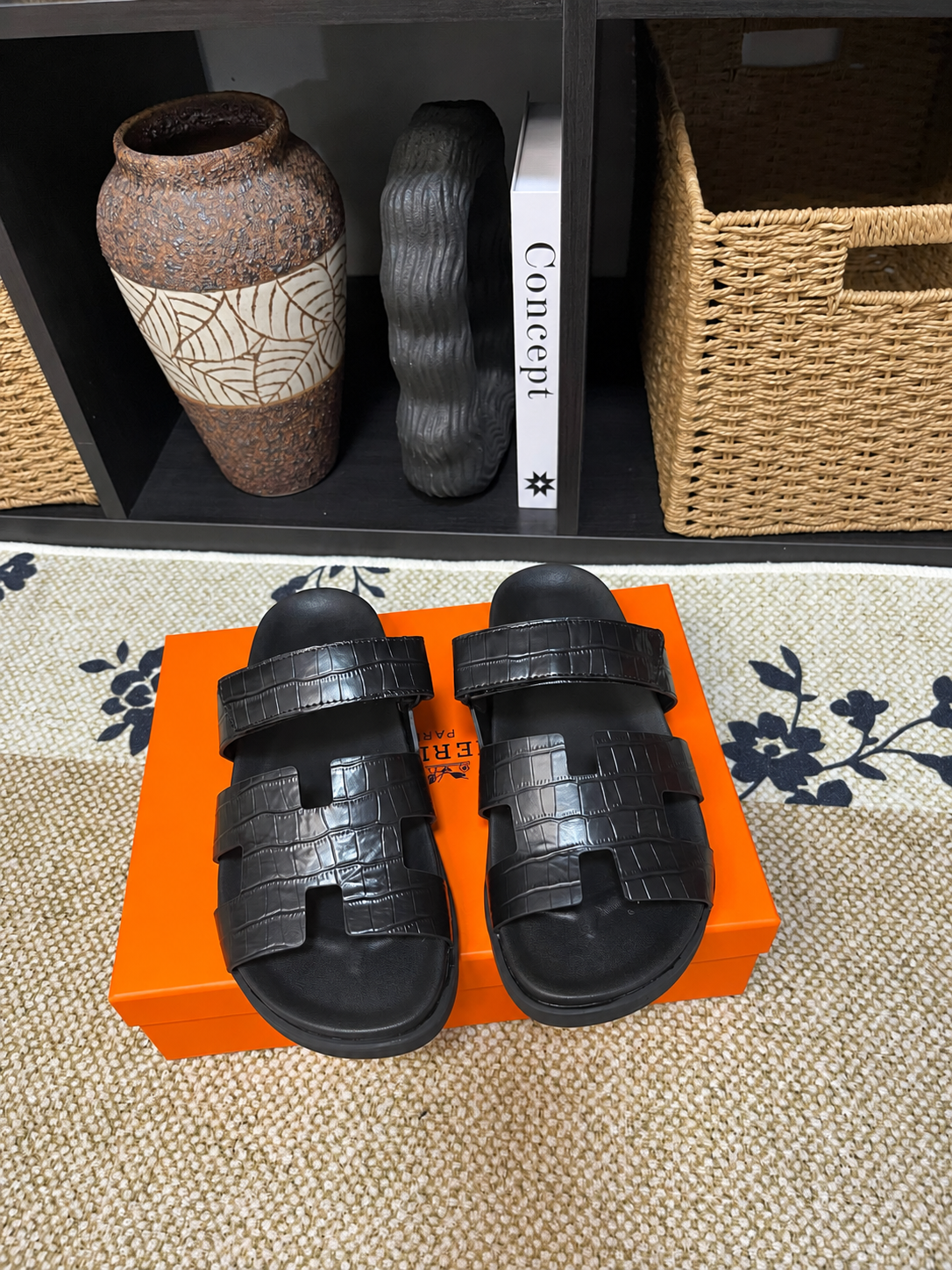 Hermes Chypre Slide Python Black