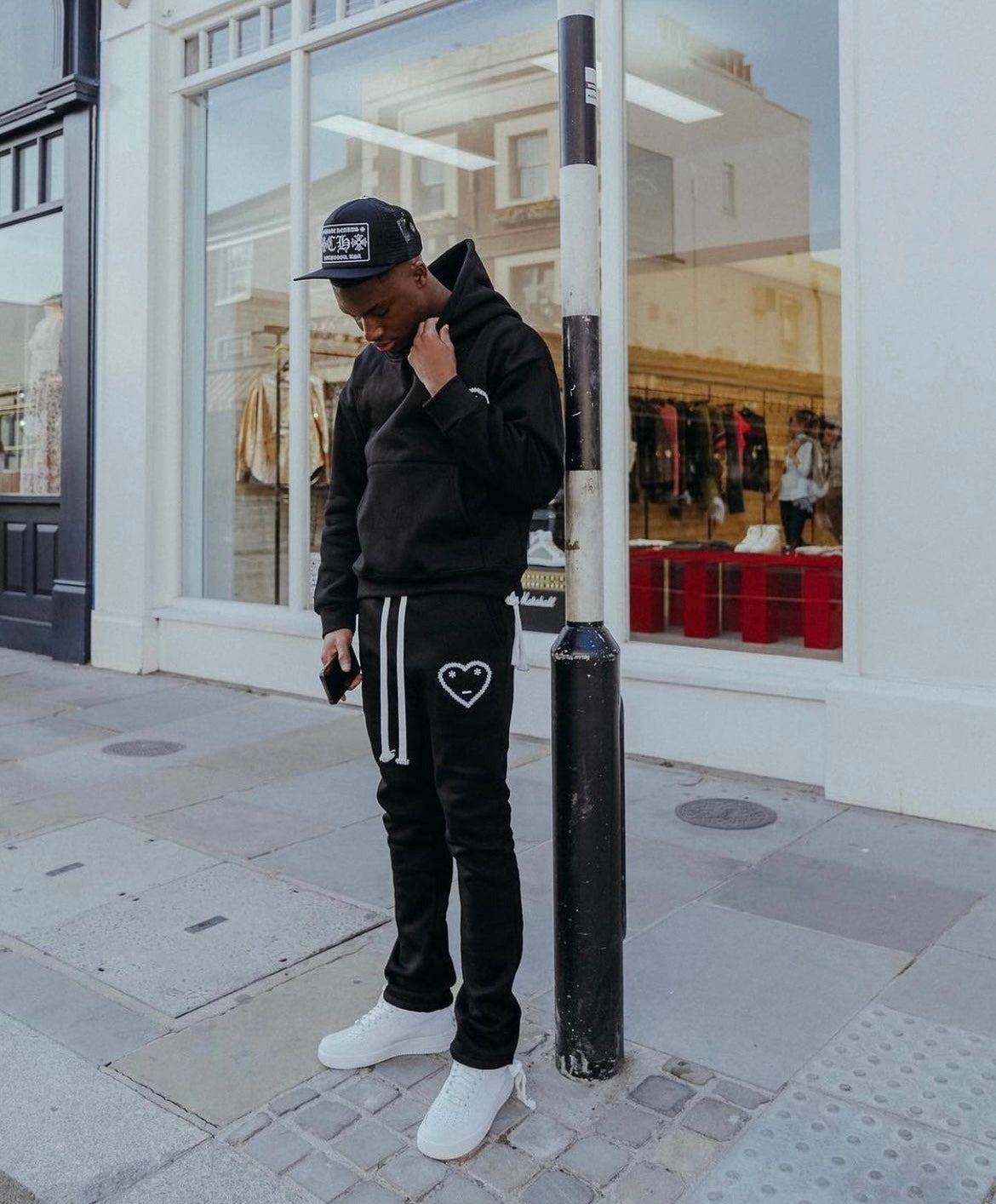 Carsicko Signature Hoodie Black