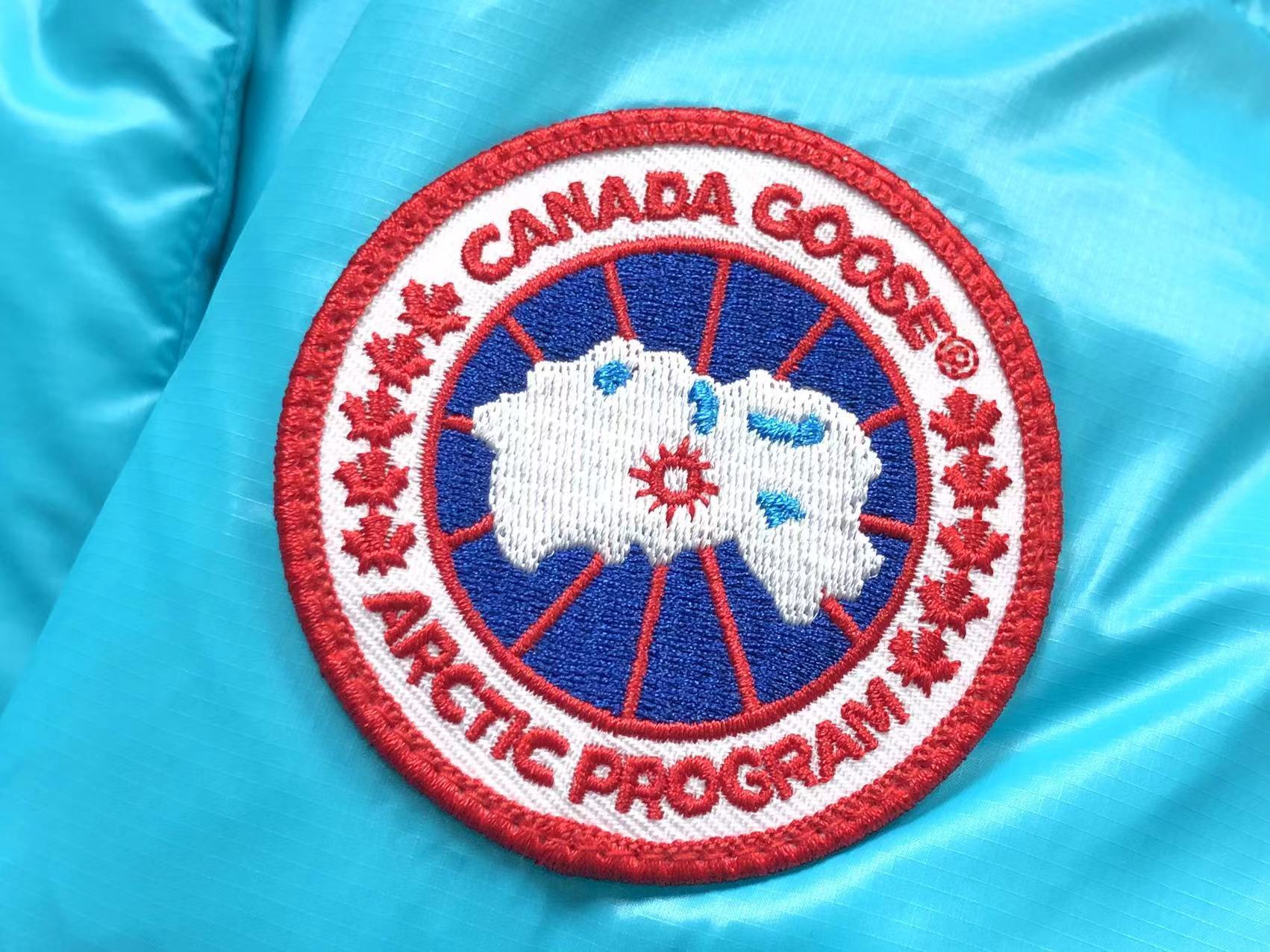 Canada Goose Cypress Cropped Down Jacket Blue
