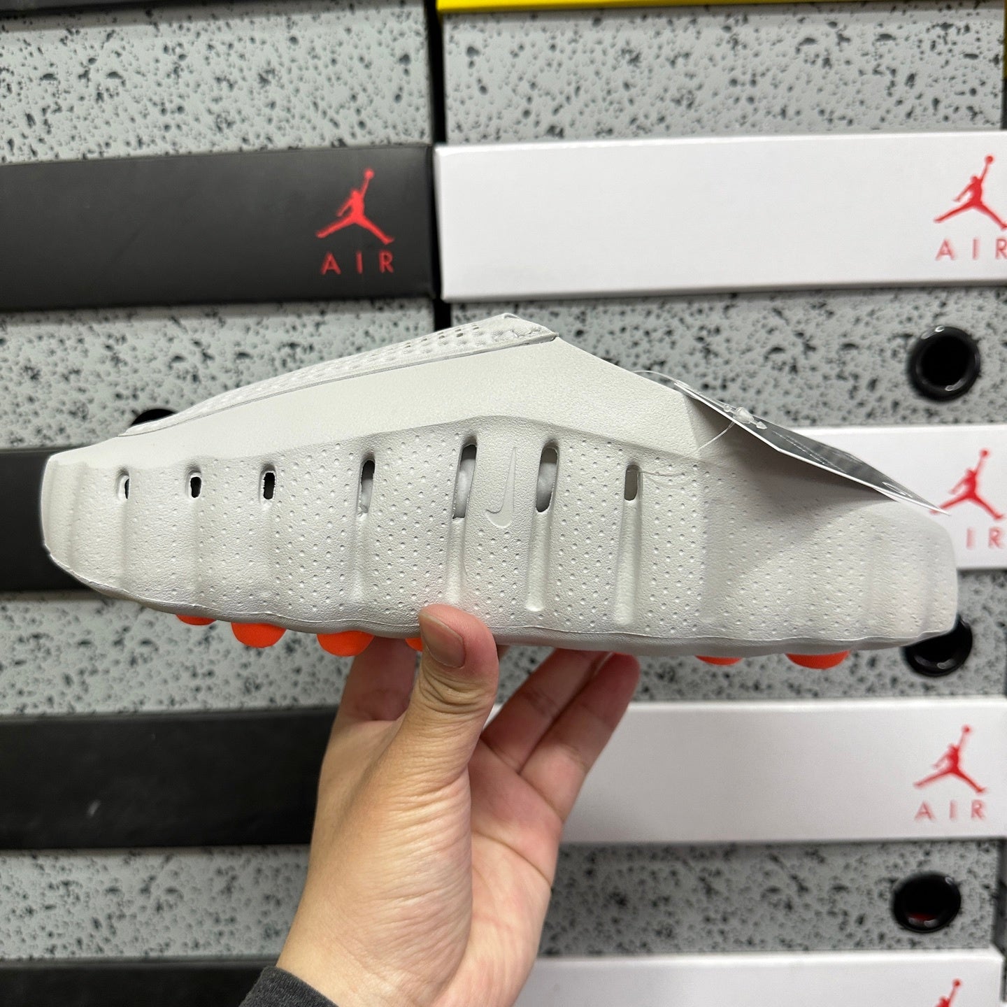 Nike Mind 001 Slide LT Smoke Grey Chrome