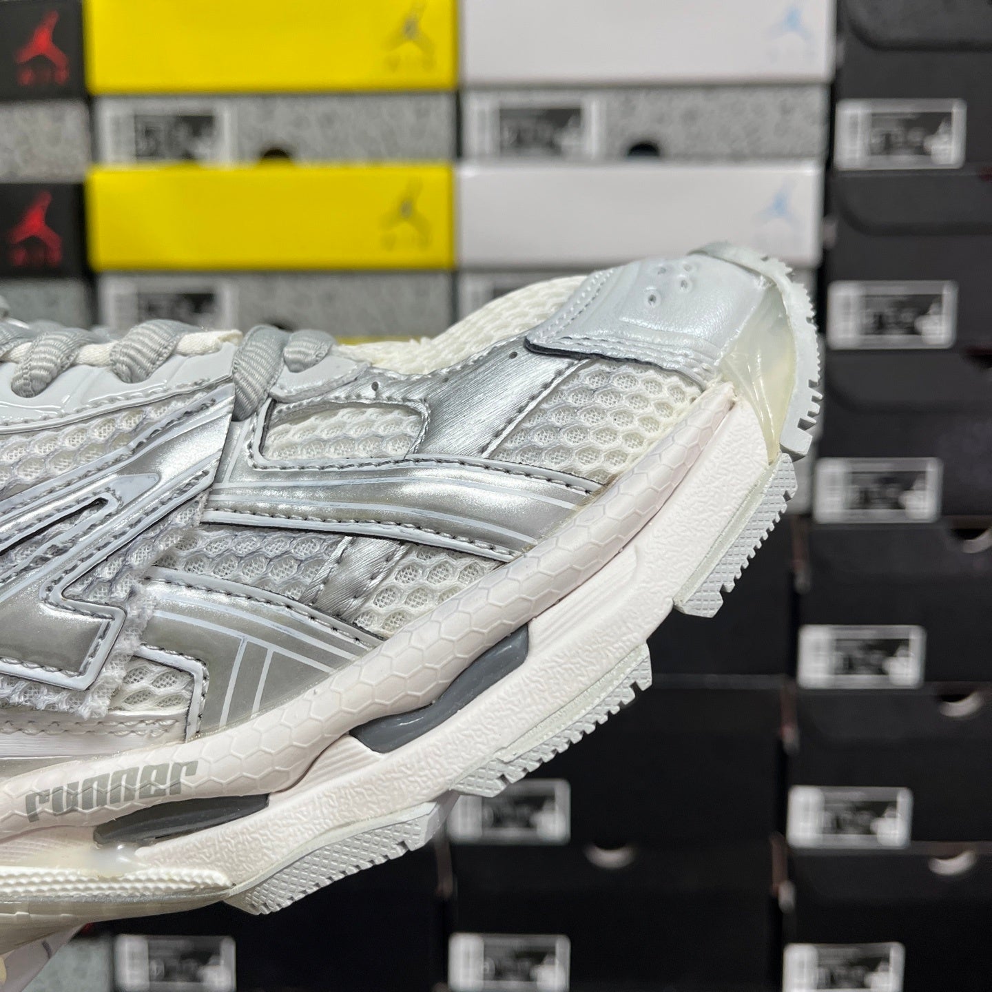 Balenciaga Runner 7.0 Grey White