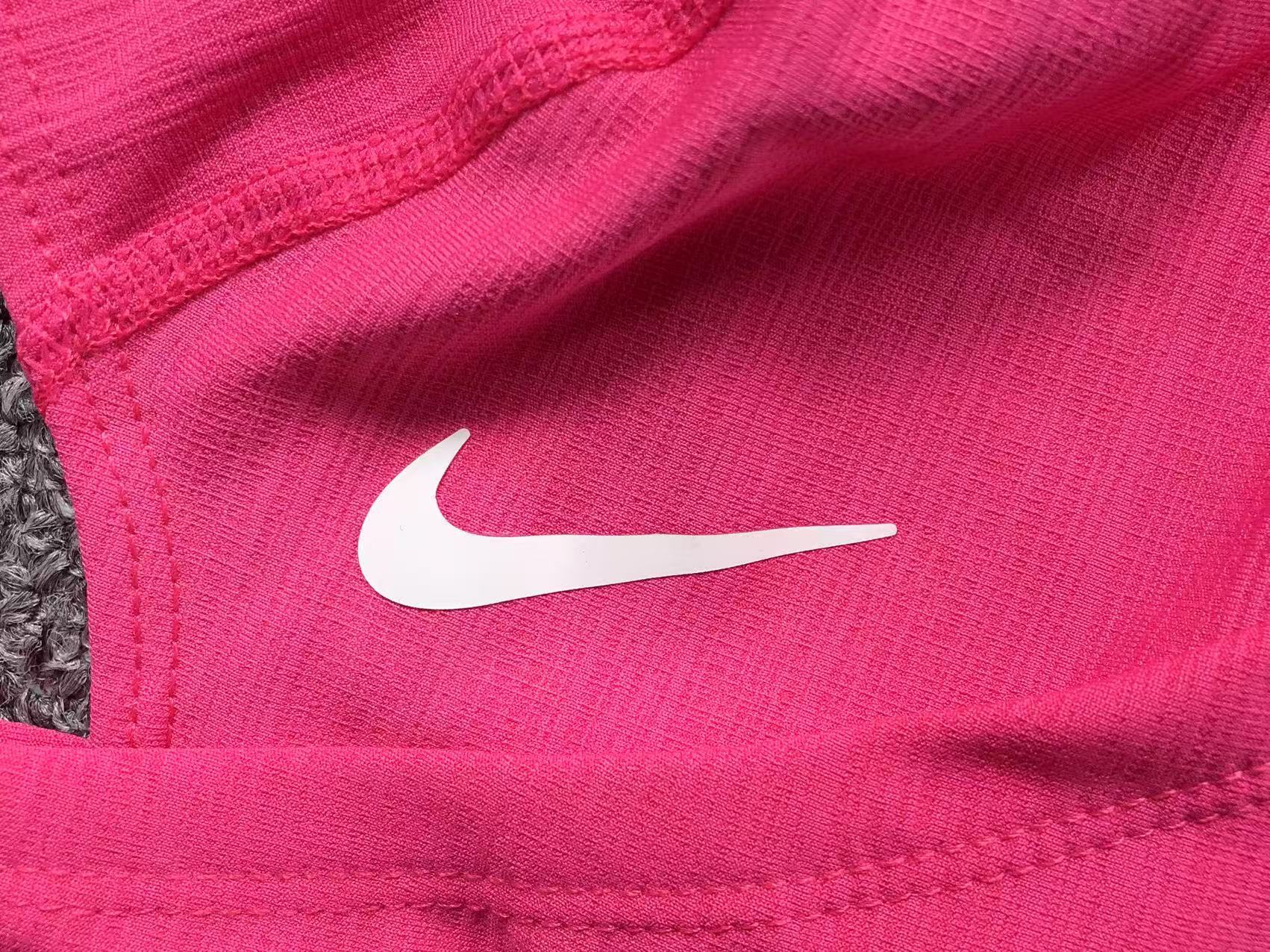 Nike Pro Hyperwarm Balaclava Fuchsia
