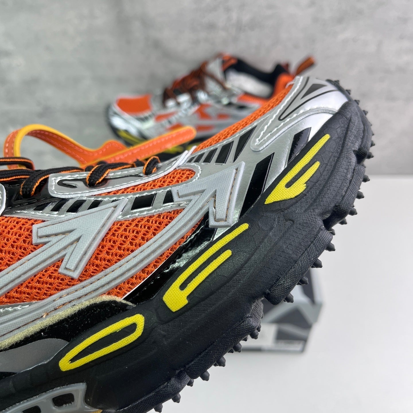 Off-White Be Right Back Orange Grey Black