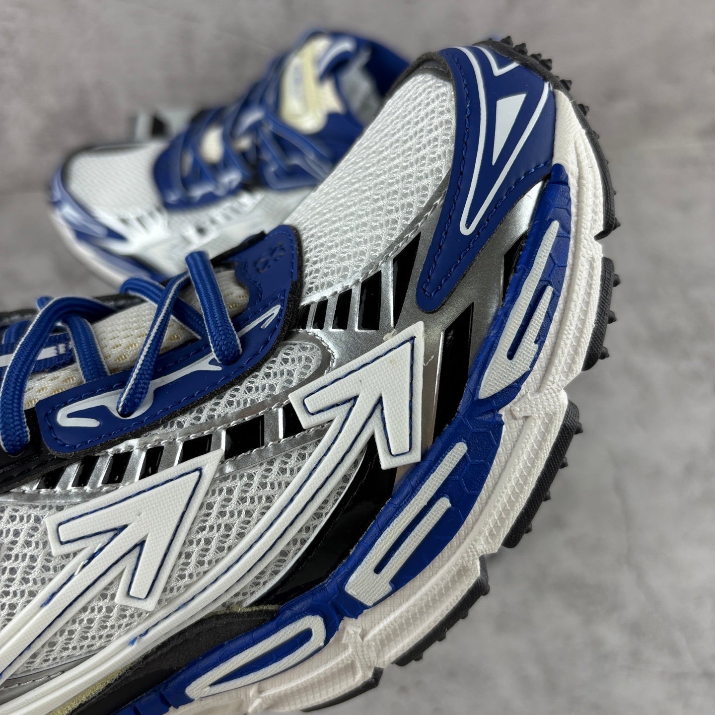 Off-White Be Right Back Black White Blue