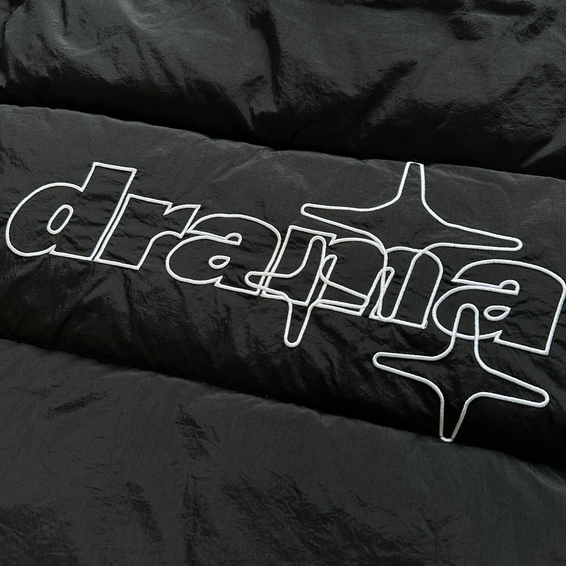 Drama Call Detachable Puffer Black