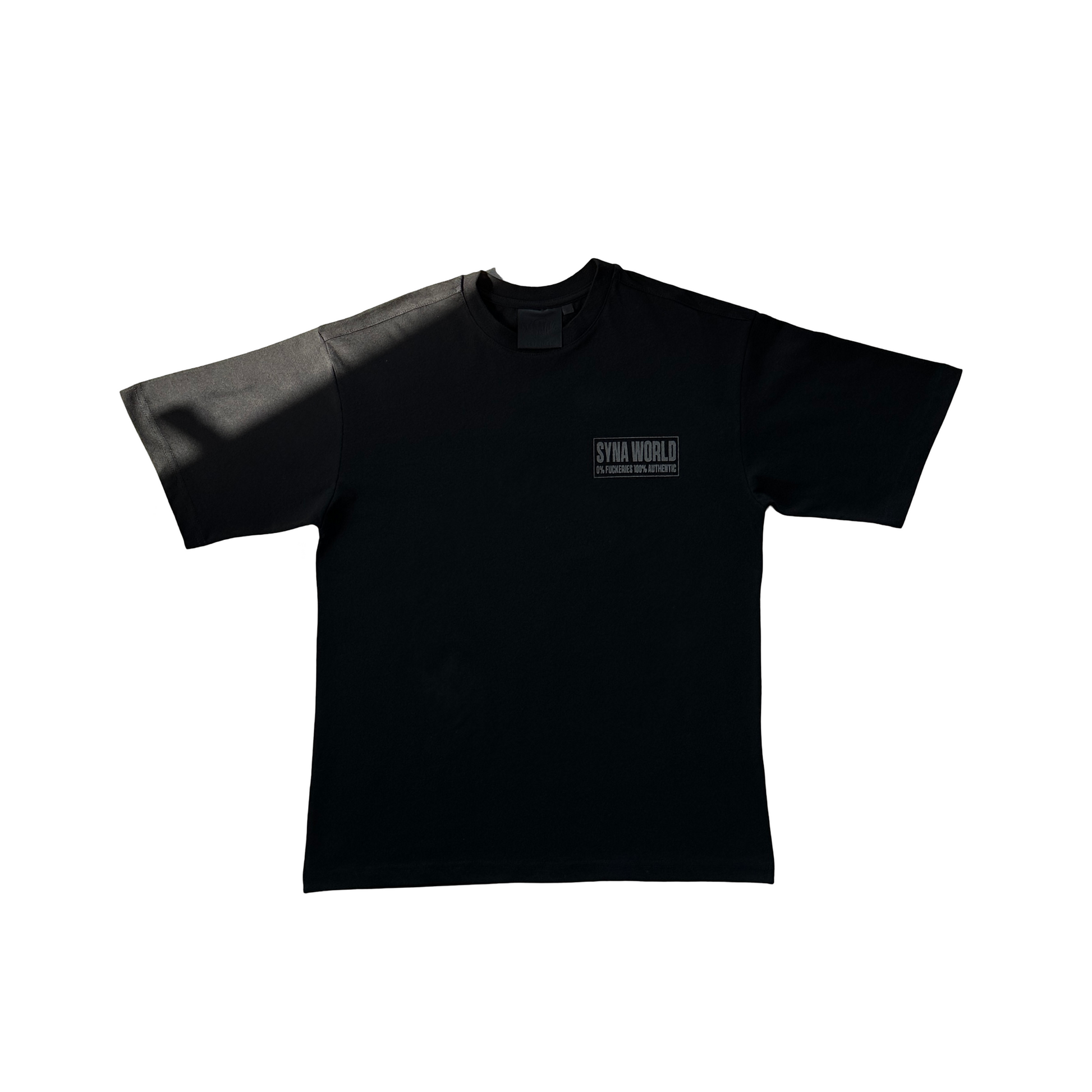 Syna World Disclaimer Tee Black