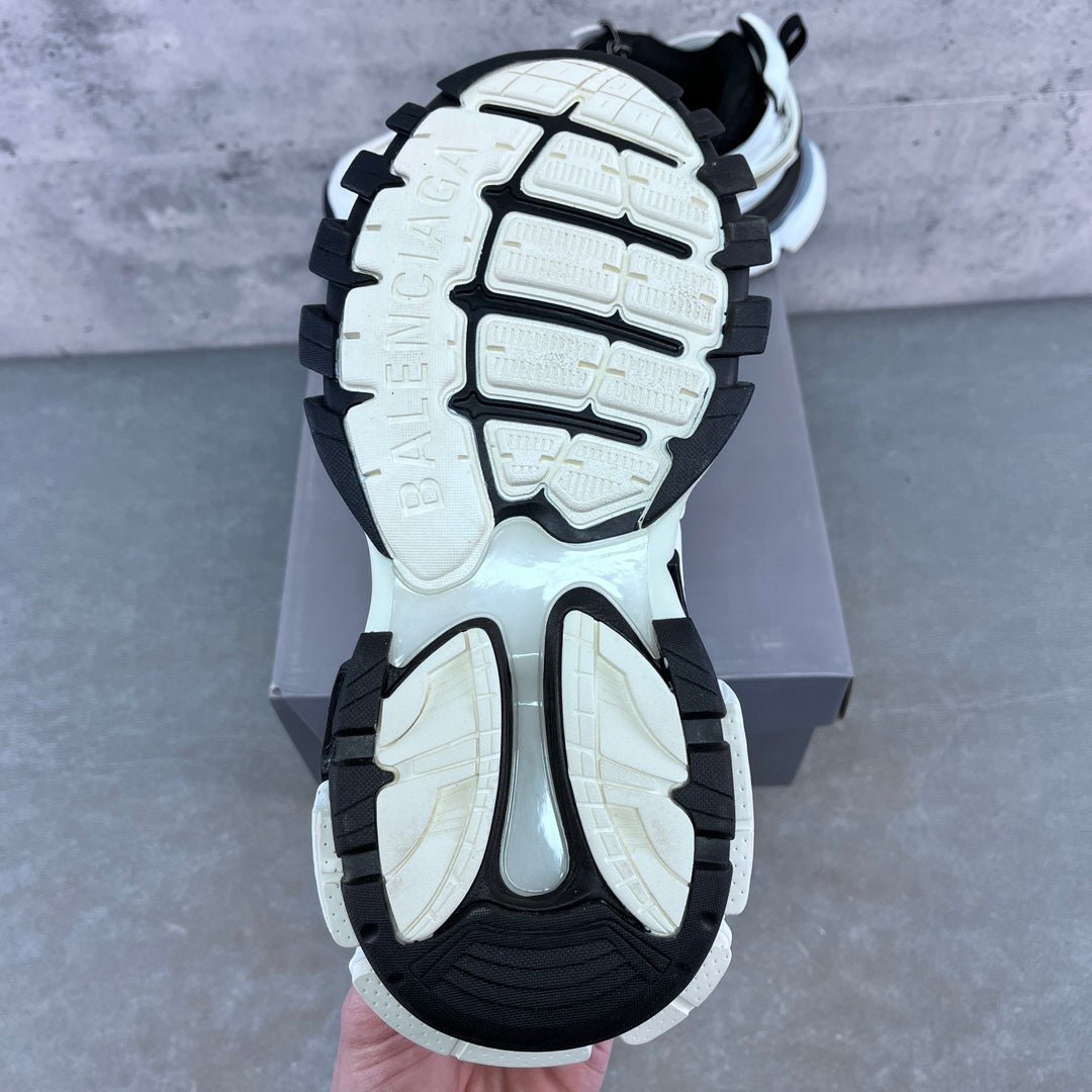 Balenciaga Track 3.0 White/Black/Light Grey