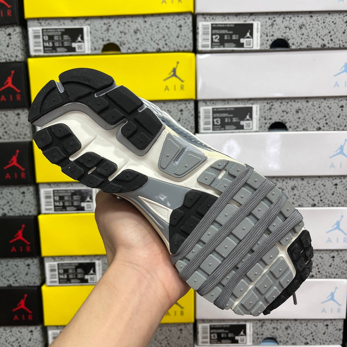 Nike Vomero 5 Horror Grey Special