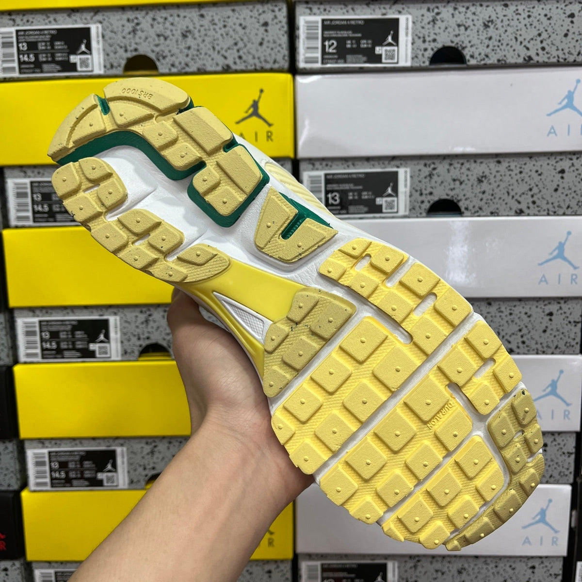 Nike Vomero 5 White Green Lemon