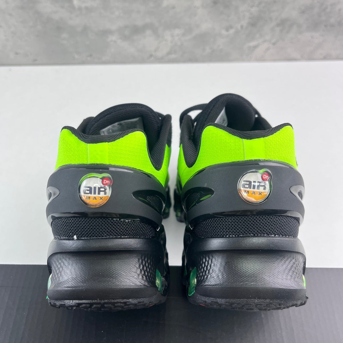 Nike Air Max DN8 Neon Black