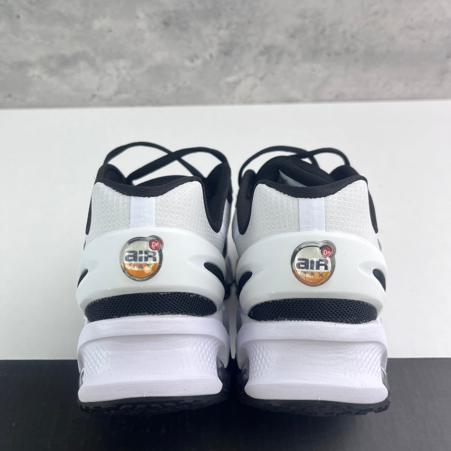 Nike Air Max DN8 Black White
