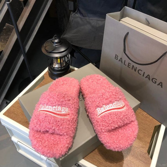 Balenciaga Furry Slide Pink